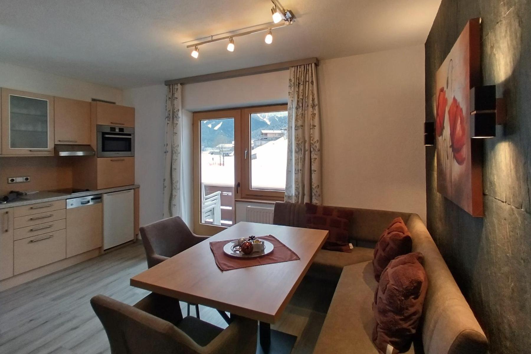 Haus Enzian Apartment Lermoos Ngoại thất bức ảnh